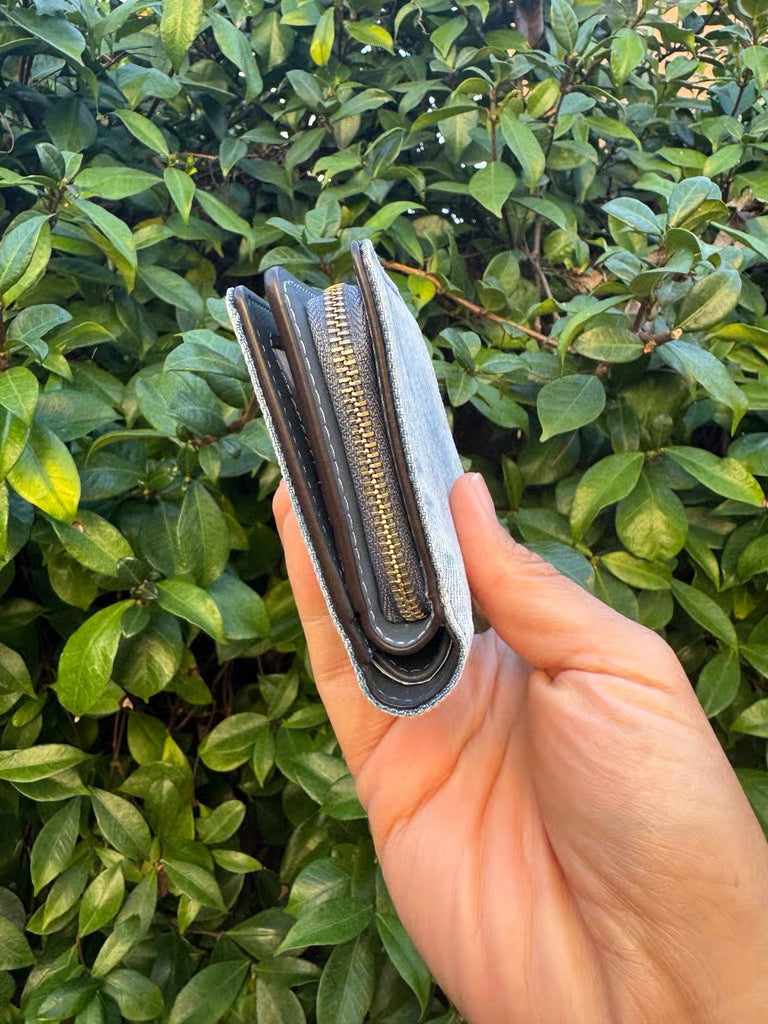 NWT Coach Snap Wallet In Loved Denim With Charm